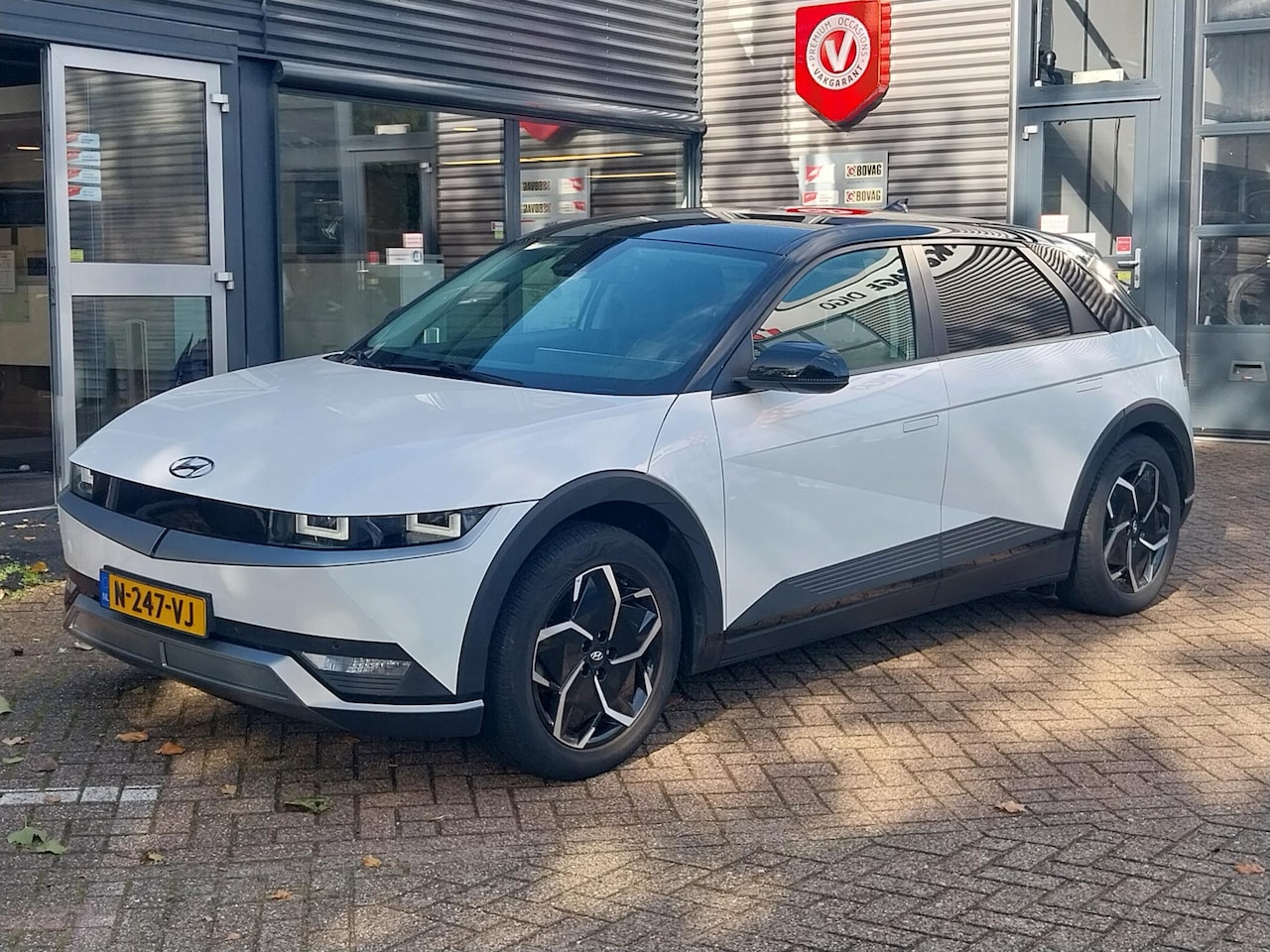 Hyundai IONIQ 5 - Connect Two-Tone 73kWh SOH 100% | Navigatie | Camera | Leder | - AutoWereld.nl