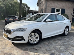 Skoda Octavia - 1.0 TSI Ambition Ecc, Cc, Navi, Led, Pdc, Lmv,