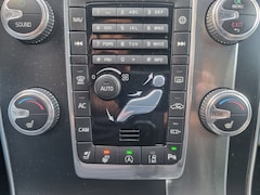 Volvo V60 - 2.0 T4 Summum R- Design Leder Camera