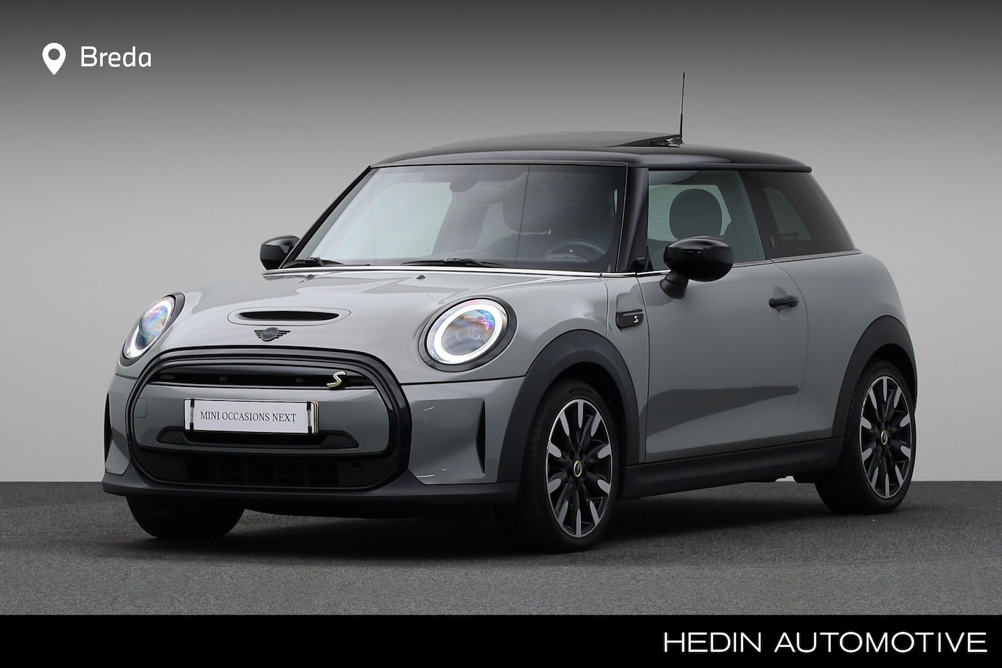 MINI Electric - MINI Yours 33 kWh | Comfort Pack | MINI Yours Leer Lounge Carbon Black | Glazen Panoramada - AutoWereld.nl