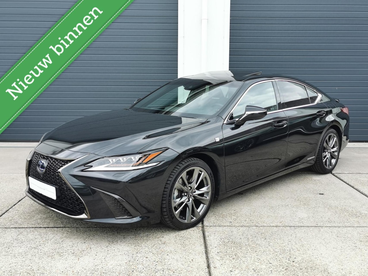 Lexus ES - 300h F Sport Premium 300h F Sport Premium - AutoWereld.nl