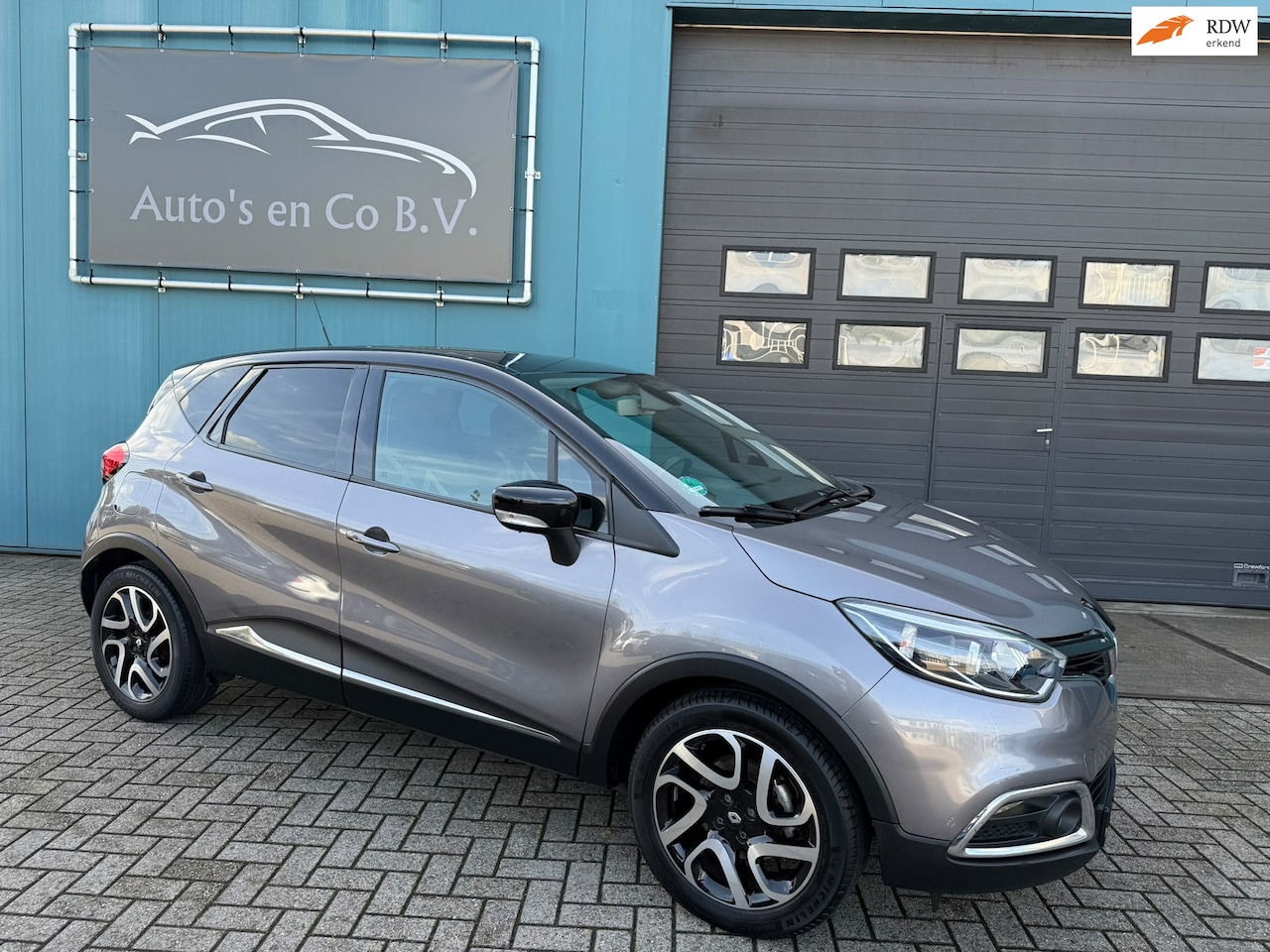 Renault Captur - 1.2 TCe Dynamique Automaat Clima Navigatie Xenon Cruise Pdc 17" Lm velgen+winterset Camera - AutoWereld.nl