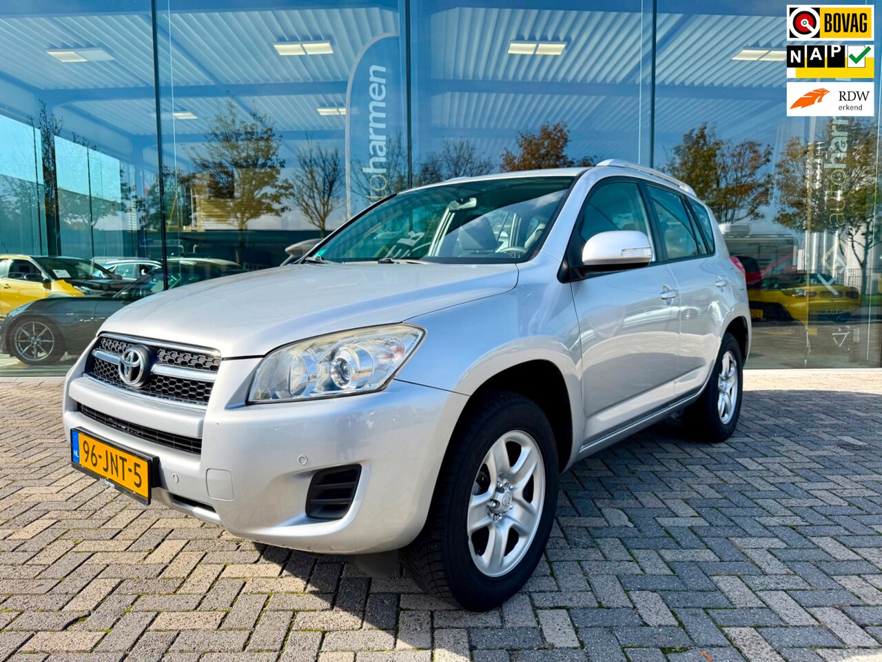 Toyota RAV4 - 2.0 VVTi Comfort 2WD 2.0 VVTi Comfort 2WD, NAP, 1e eigenaar, Trekhaak, Airco - AutoWereld.nl