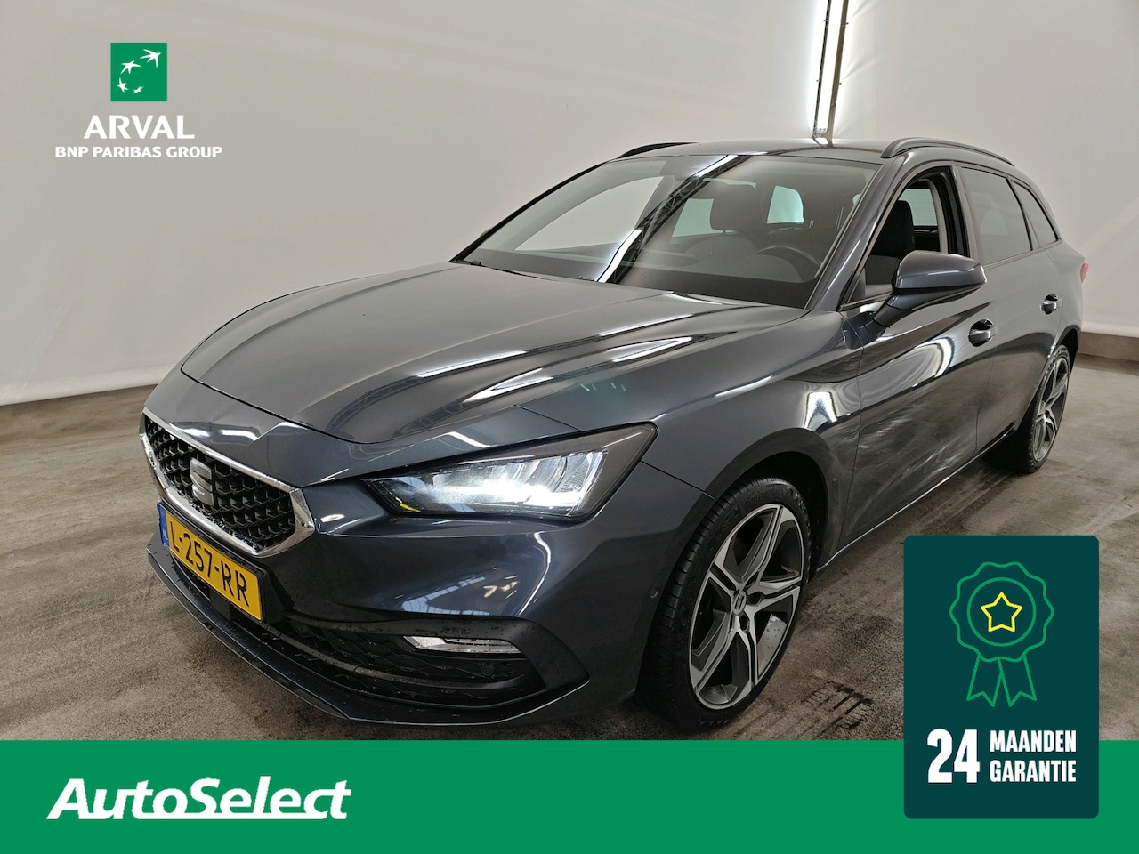 SEAT Leon Sportstourer - 1.5 TSI 131pk Style Business Intense | Trekhaak | Navi | CarPlay | 18" | Achteruitrijcamer - AutoWereld.nl