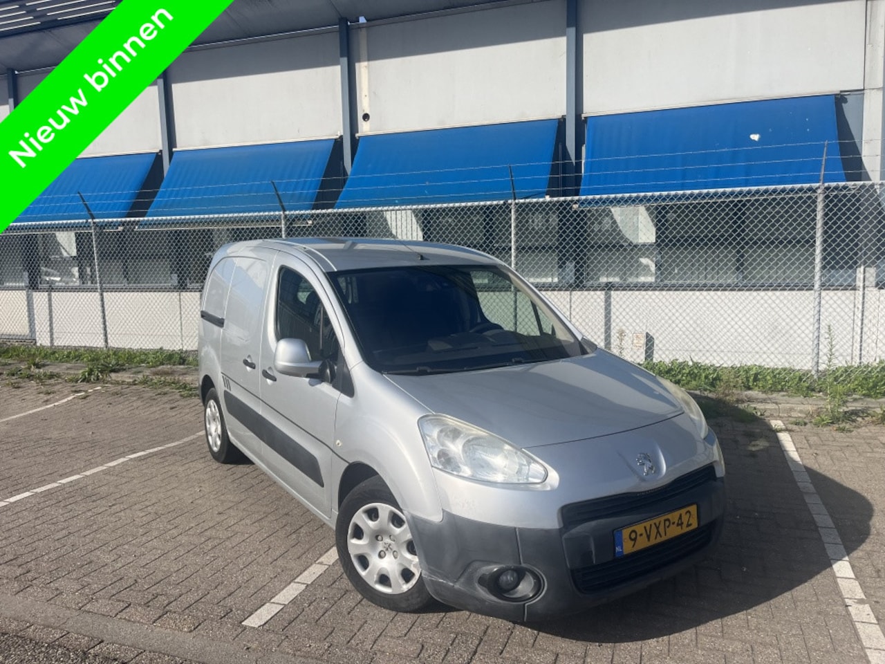 Peugeot Partner - 120 1.6Hdi Cruise Clima Fase2 Lage Km Nap - AutoWereld.nl