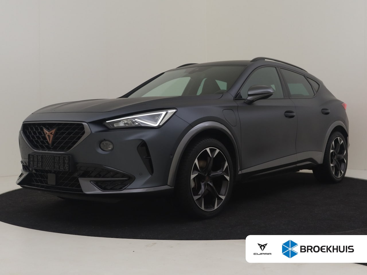 CUPRA Formentor - 1.4 e-Hybrid Business l Elekt. Stoel incl Memory l Panoramadak l 19" l Navigatie l Half Le - AutoWereld.nl