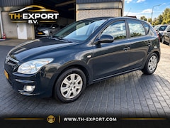 Hyundai i30 - 1.6i Dynamic Clima Navi
