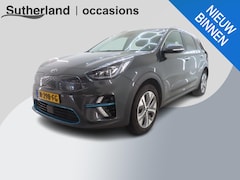 Kia e-Niro - ExecutiveLine 64 kWh | SOH 99, 3% | Trekhaak | Navigatie | Schuif-Kantel Dak | VERWACHT |
