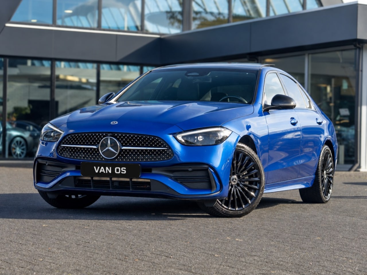 Mercedes-Benz C-klasse - C-Limousine C200 AMG Line | Pano | Achterasbesturing | Massage | Burmester | Memory | Leer - AutoWereld.nl