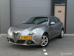 Alfa Romeo Giulietta - 1.4 T | APK | Sportonderstel | PDC | LMV | 6-bak |