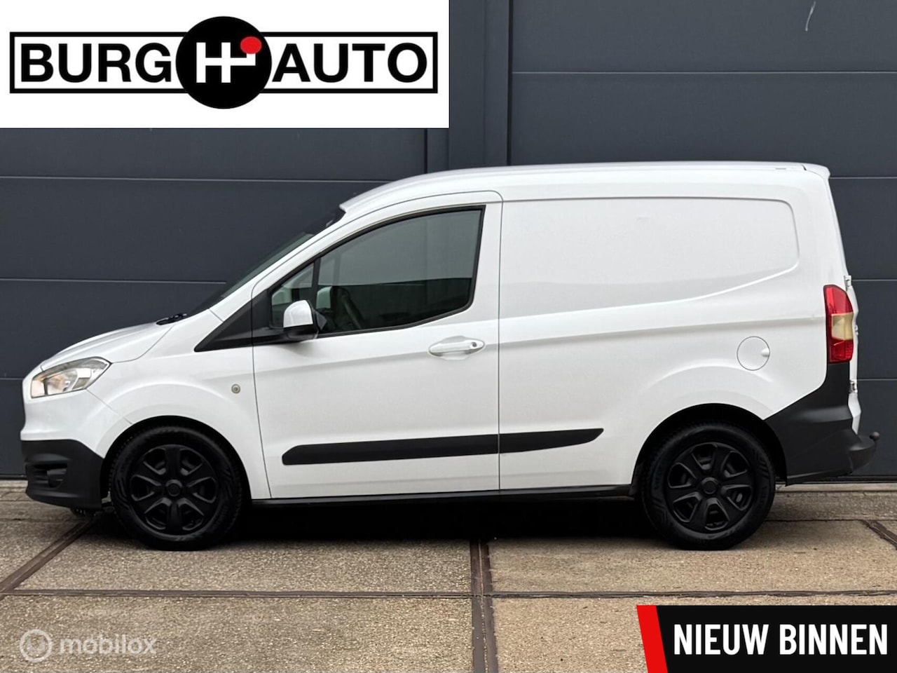 Ford Transit Courier - 1.5 TDCI Trend - AIRCO - NAVI - TREKHAAK - SCHUIFDEUR - MULTIMEDIA - EL. RAMEN + SPIEGELS - AutoWereld.nl