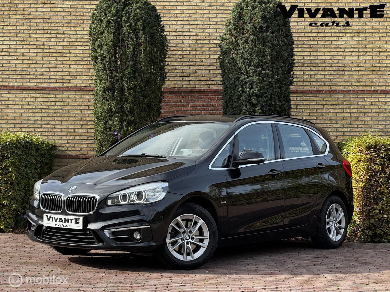 BMW 2-serie Active Tourer - 220i Luxury Line Camera*Leder*Head-Up - AutoWereld.nl