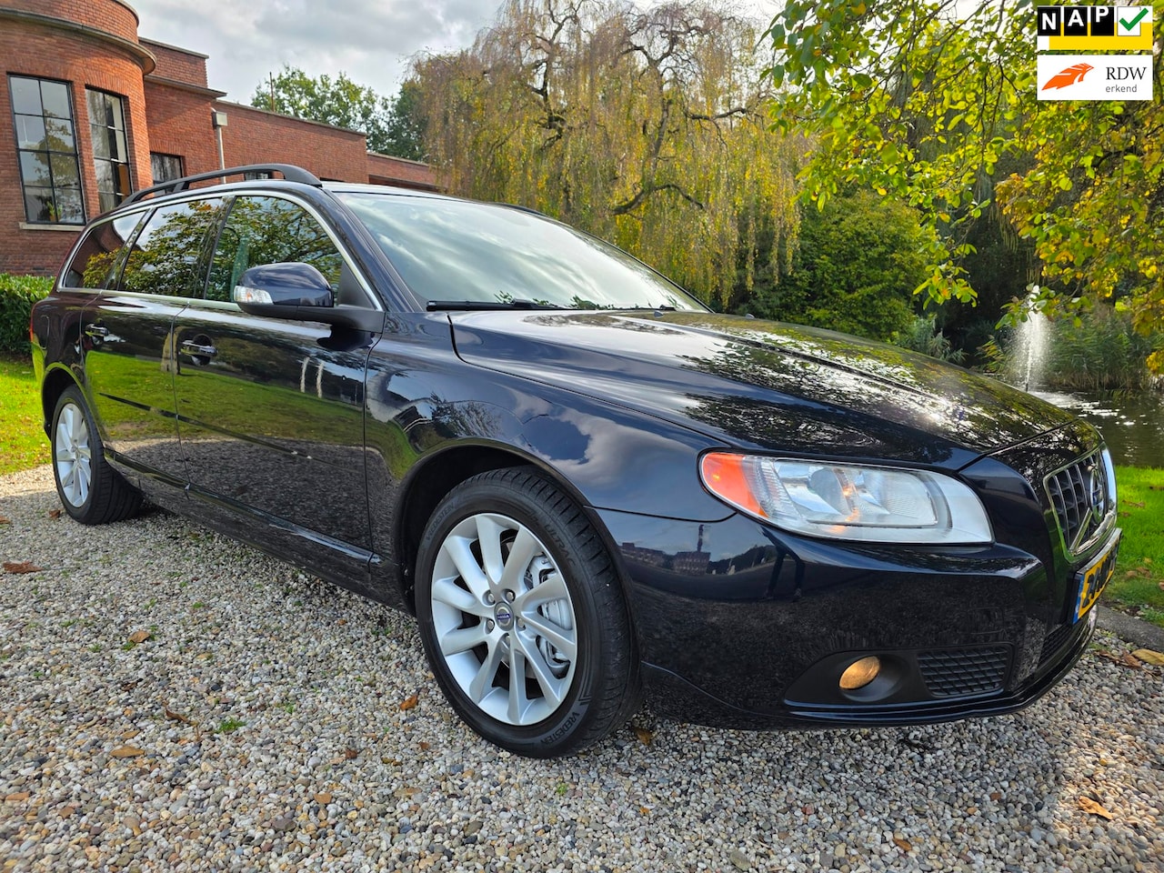 Volvo V70 - 2.0T AUTOMAAT/leer/AIRCO/cruise - AutoWereld.nl
