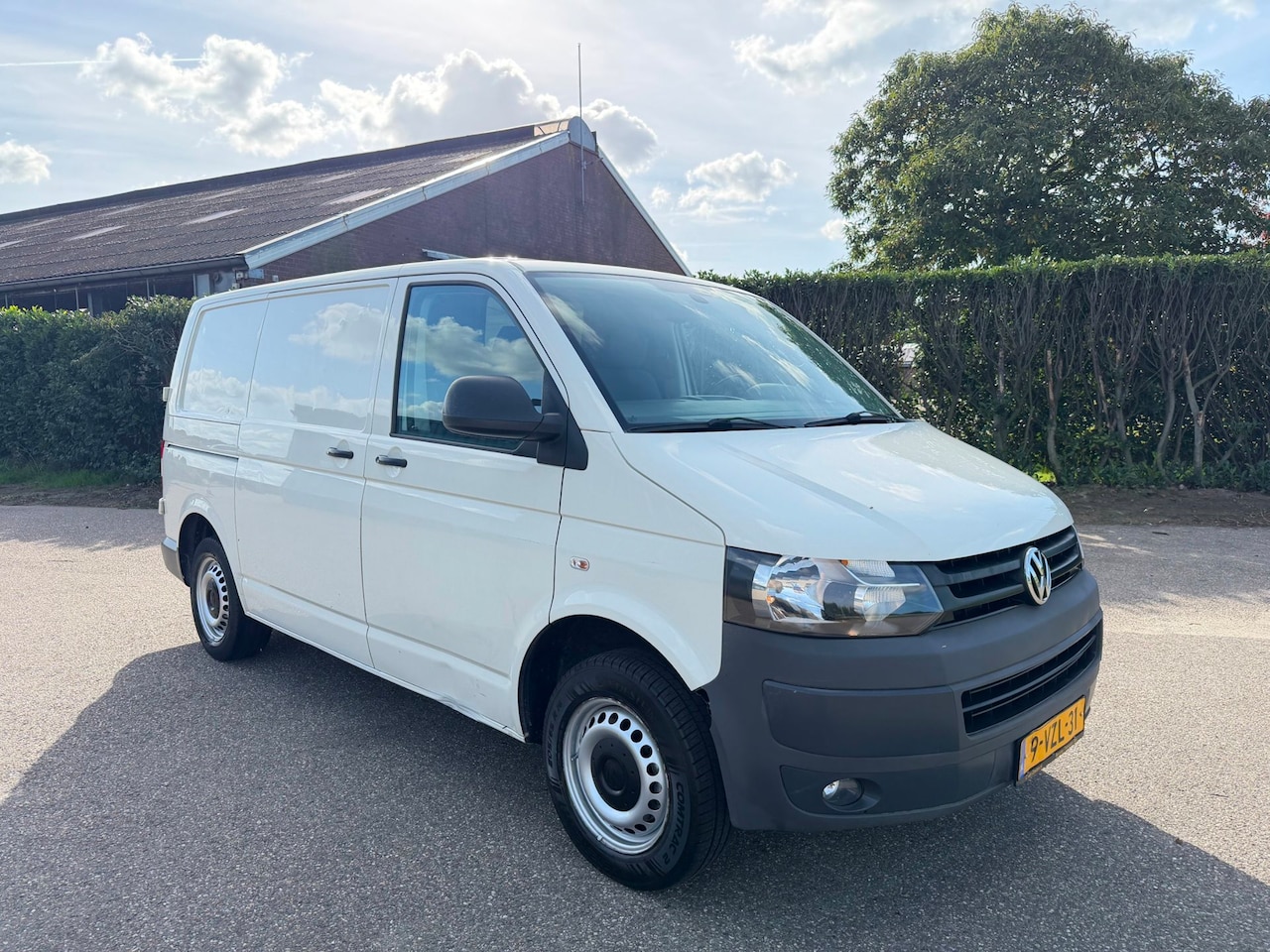 Volkswagen Transporter - 2.0 TDI L1H1 - AC - 2x SCHUIFD - EURO 5 - AutoWereld.nl