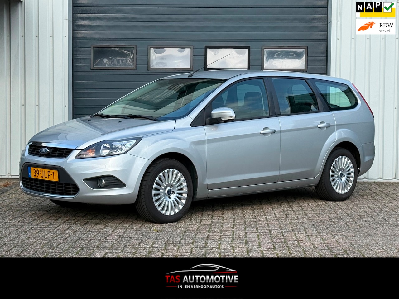 Ford Focus Wagon - 1.6 Titanium AUTOMAAT/NAVI/CLIMA/CRUISE - AutoWereld.nl