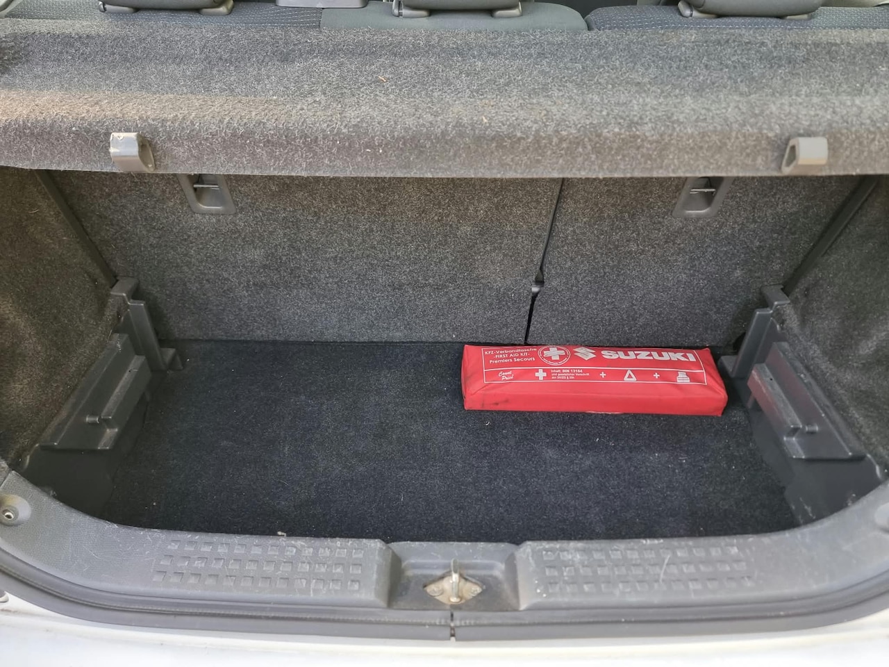 Suzuki Swift - 1.3 Cool