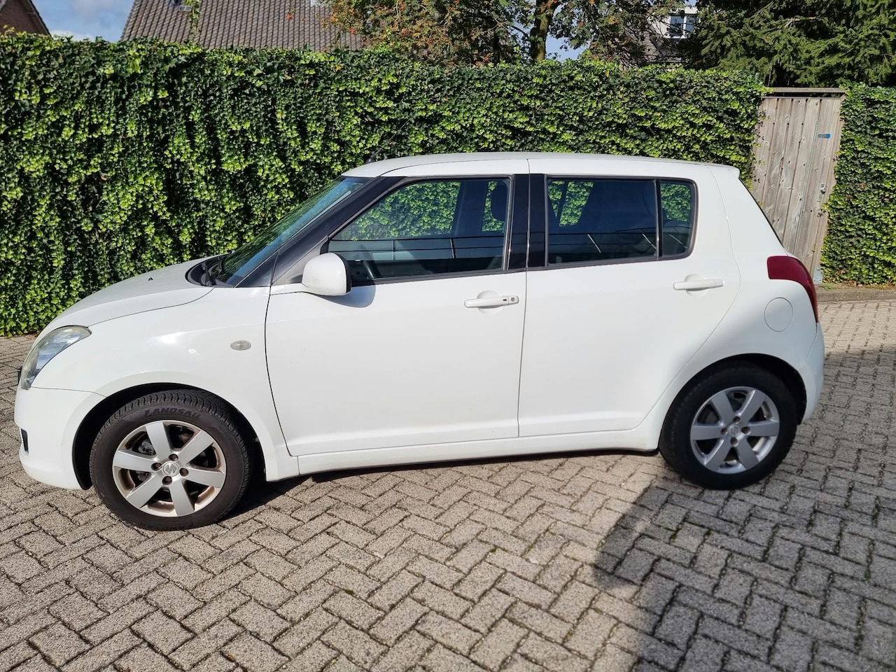 Suzuki Swift - 1.3 Cool