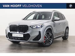 BMW X1 - xDrive25e M Sport Automaat / Panoramadak / Trekhaak / M Sportstoelen / Adaptieve LED / M A