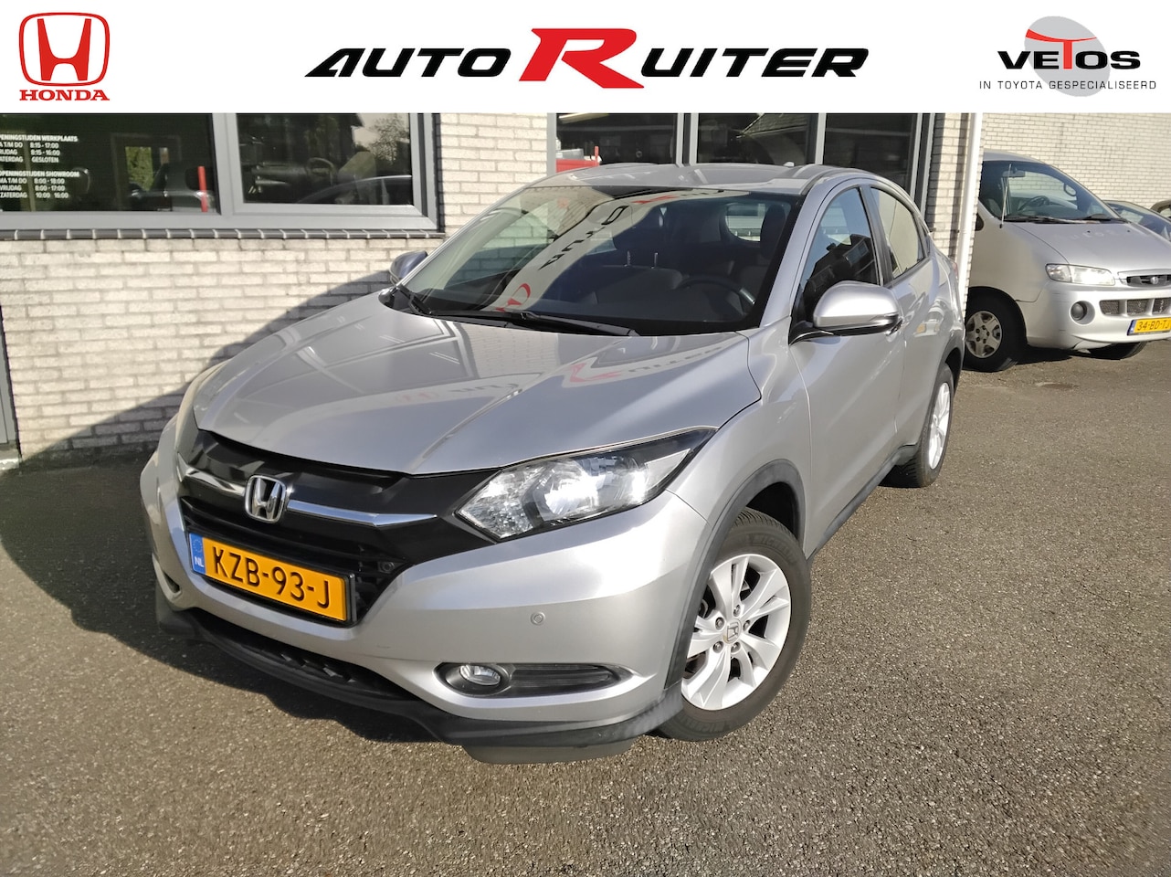 Honda HR-V - 1.5 i-VTEC Elegance NL auto eerste eigenaar - AutoWereld.nl