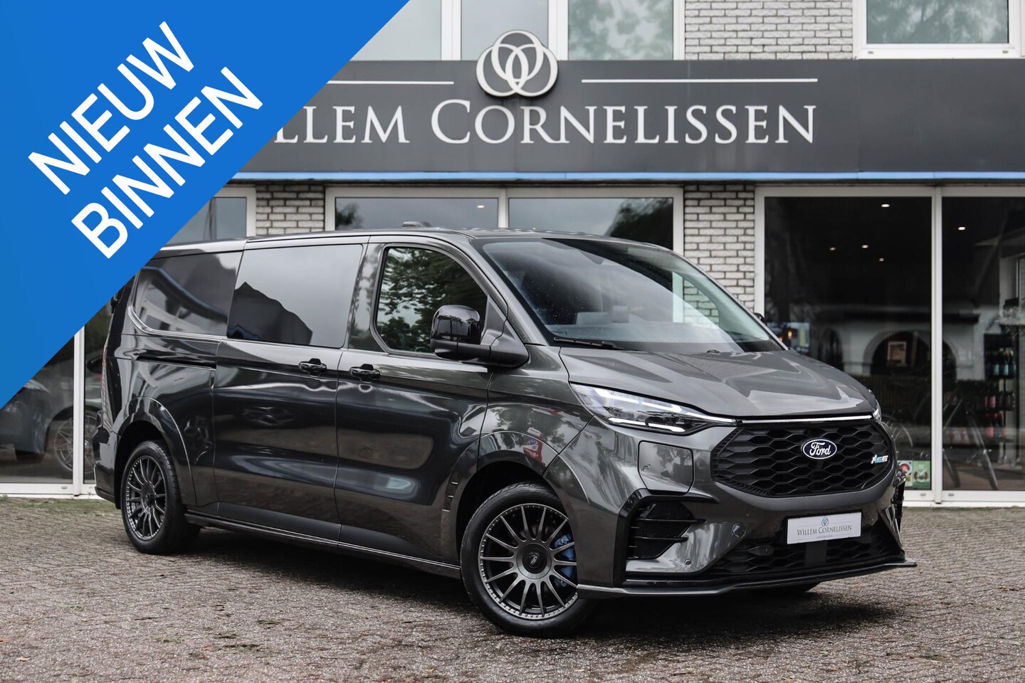 Ford E-Transit Cust. - 320 L2H1 MS-RT 71 kWh DC 286PK Dubbel Cabine - AutoWereld.nl