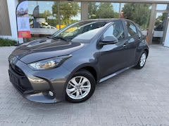 Toyota Yaris - 1.5 Hybrid 115 Dynamic Limited | Parkeersensoren