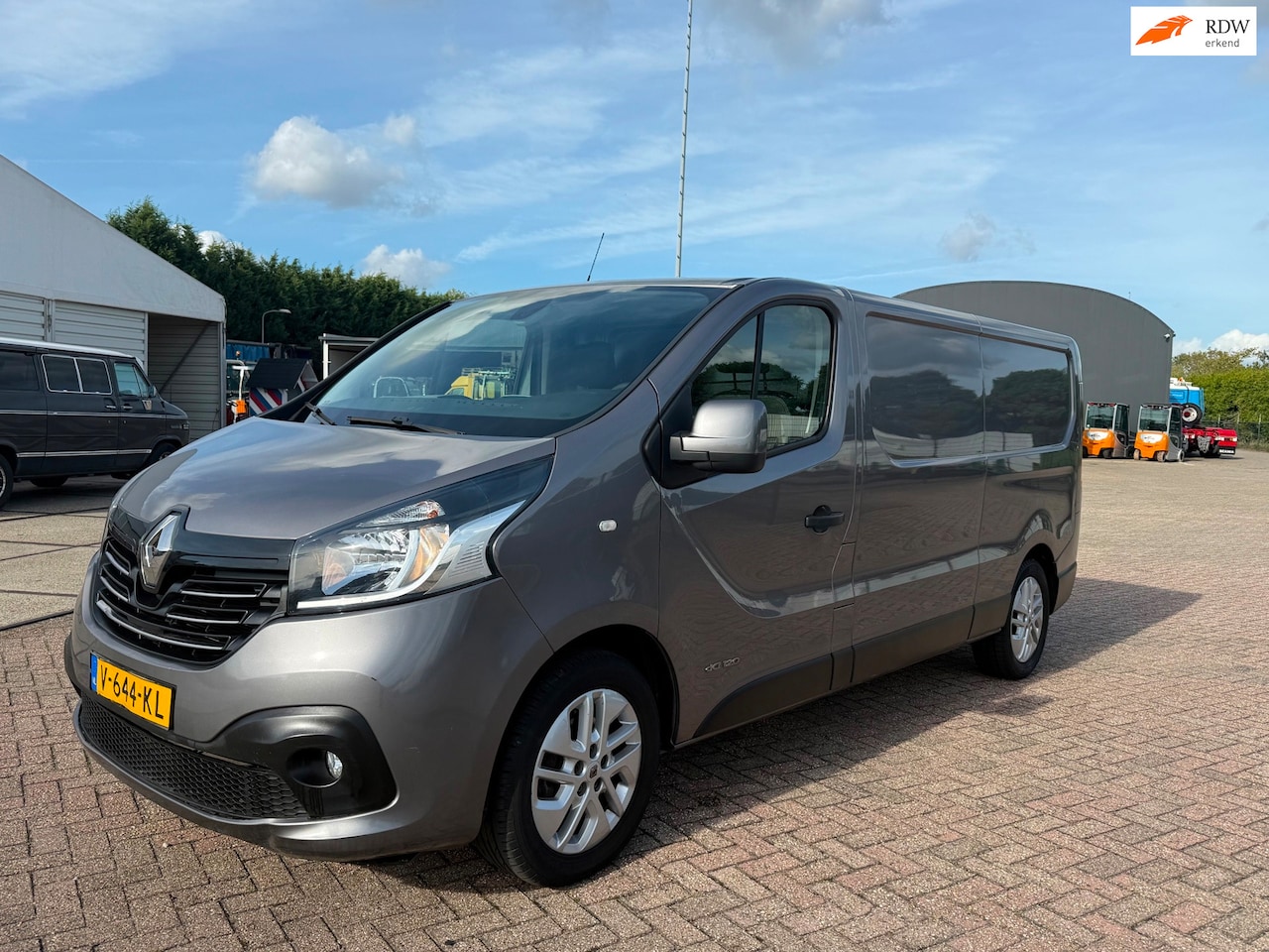 Renault Trafic - 1.6 dCi T29 L2H1 Luxe/Km NAP/ 3-Zits/Lange uitvoering - AutoWereld.nl
