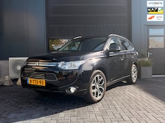 Mitsubishi Outlander - 2.0 PHEV Instyle 4WD | PANO | CRUISE | TREKHAAK | LEDER