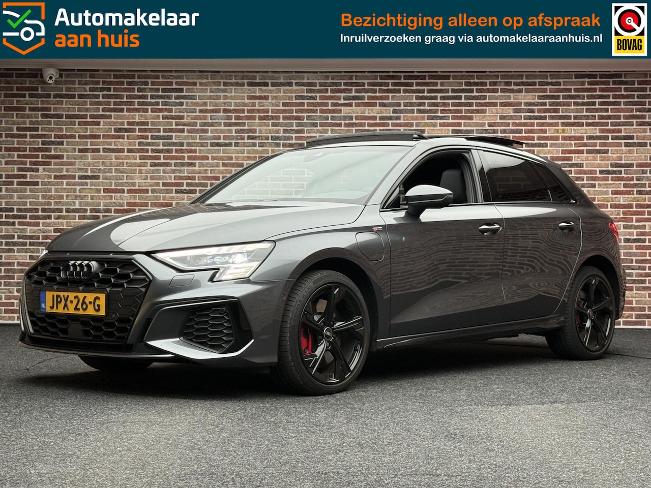 Audi A3 Sportback - 45 TFSI e S edition Competition | Pano | Massagestoelen | - AutoWereld.nl