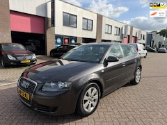 Audi A3 Sportback - 1.6 FSI Ambiente