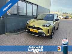 Toyota Yaris Cross - 1.5 Hybrid Adventure PANODAK/LEDER/JBL/KEYLESS/TREKHAAK/PDC/18INCH