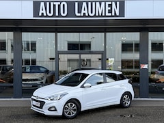 Hyundai i20 - 1.2 Comfort 5-Deurs Airco Apple Carplay Camera LM Velgen Trekhaak 4 Cilinder 76.000 km