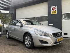 Volvo V60 - 2.4 D5 Summum