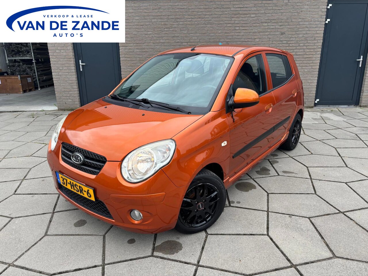 Kia Picanto - 1.1 Fifteen| 5 deurs |metallic | All-Season| - AutoWereld.nl