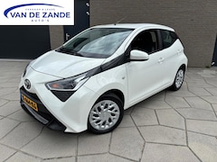 Toyota Aygo - 1.0 VVT-i x-play| Erg Leuke AYGO met Cruise -Control|AUX-USB| Start-Stop