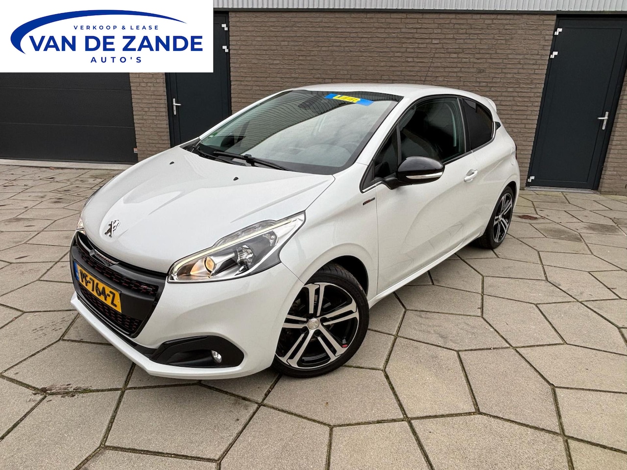 Peugeot 208 - 1.2 PureTech GT-line|Half leder sportief interieur|Privacy glas|MICA/Parelmoer lak - AutoWereld.nl