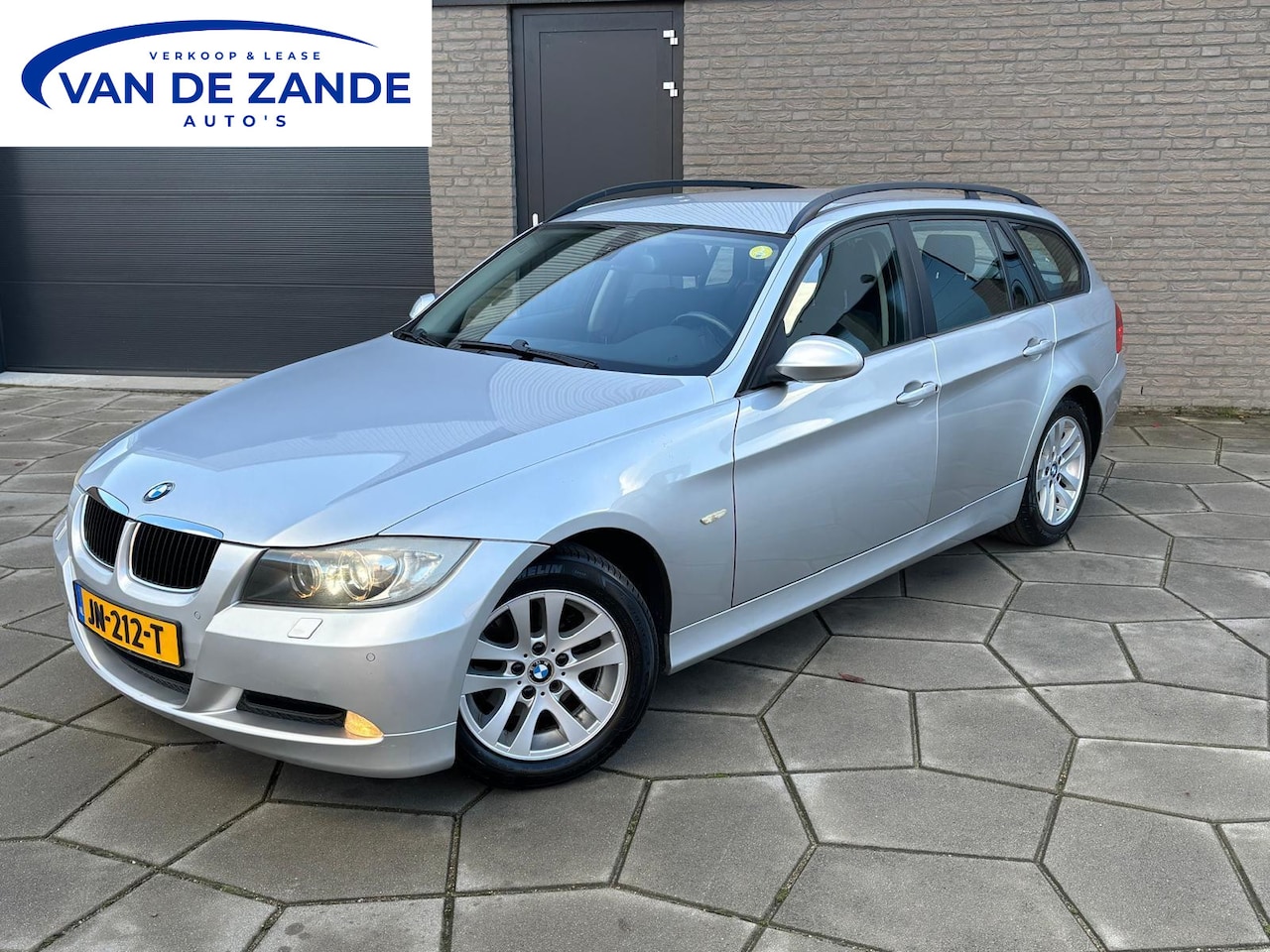 BMW 3-serie Touring - 318i |Trekhaak uitklapbaar | Touring/station |dakrails | AUTOMAAT | - AutoWereld.nl