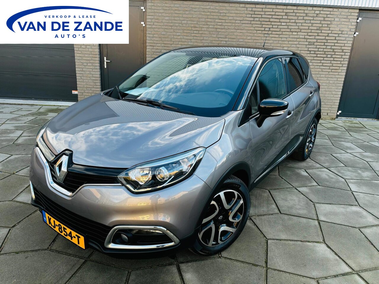 Renault Captur - 1.2 TCe Dynamique|AIRCO|AUTOMAAT|Two-Tone color metallic|4 x Michelin All-Season| - AutoWereld.nl
