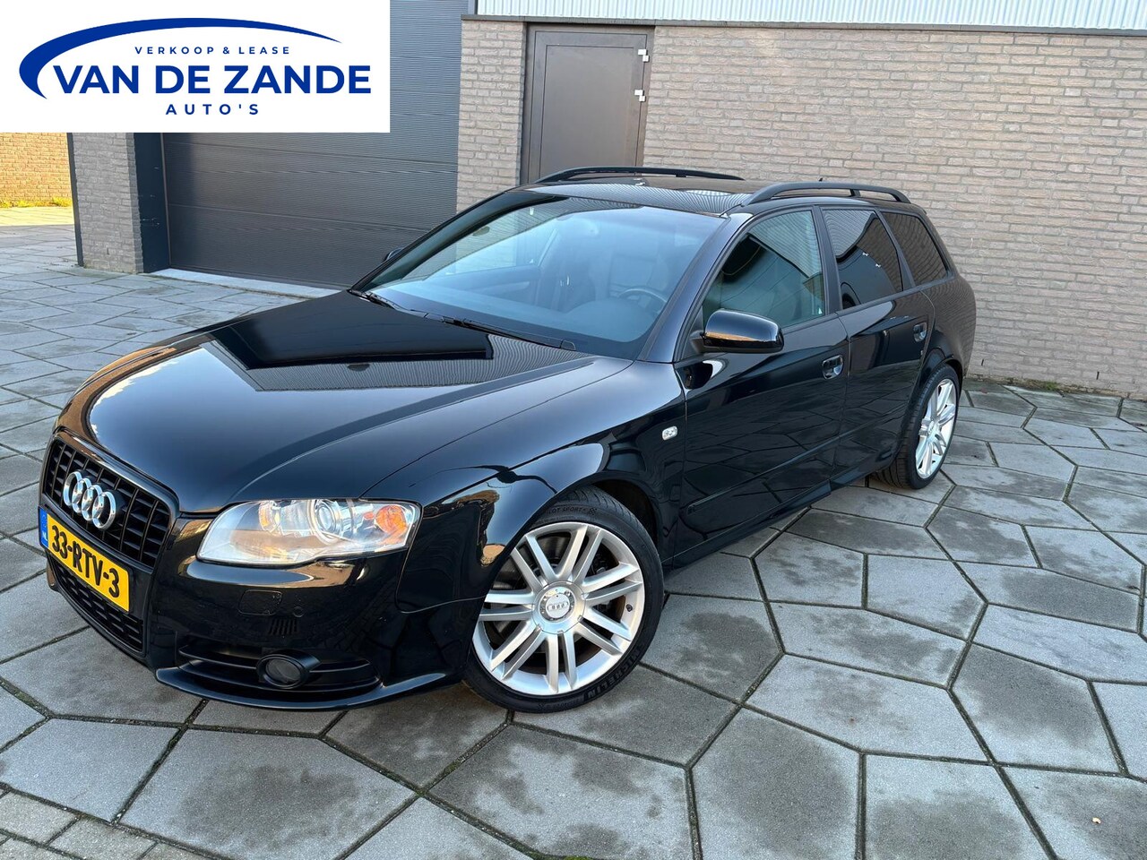 Audi A4 Avant - 4.2 V8 S4 quattro Pro Line |Bi-Xenon|Voll. Leder |Recaro | Schuif/Kantel | Zwart Metallic - AutoWereld.nl