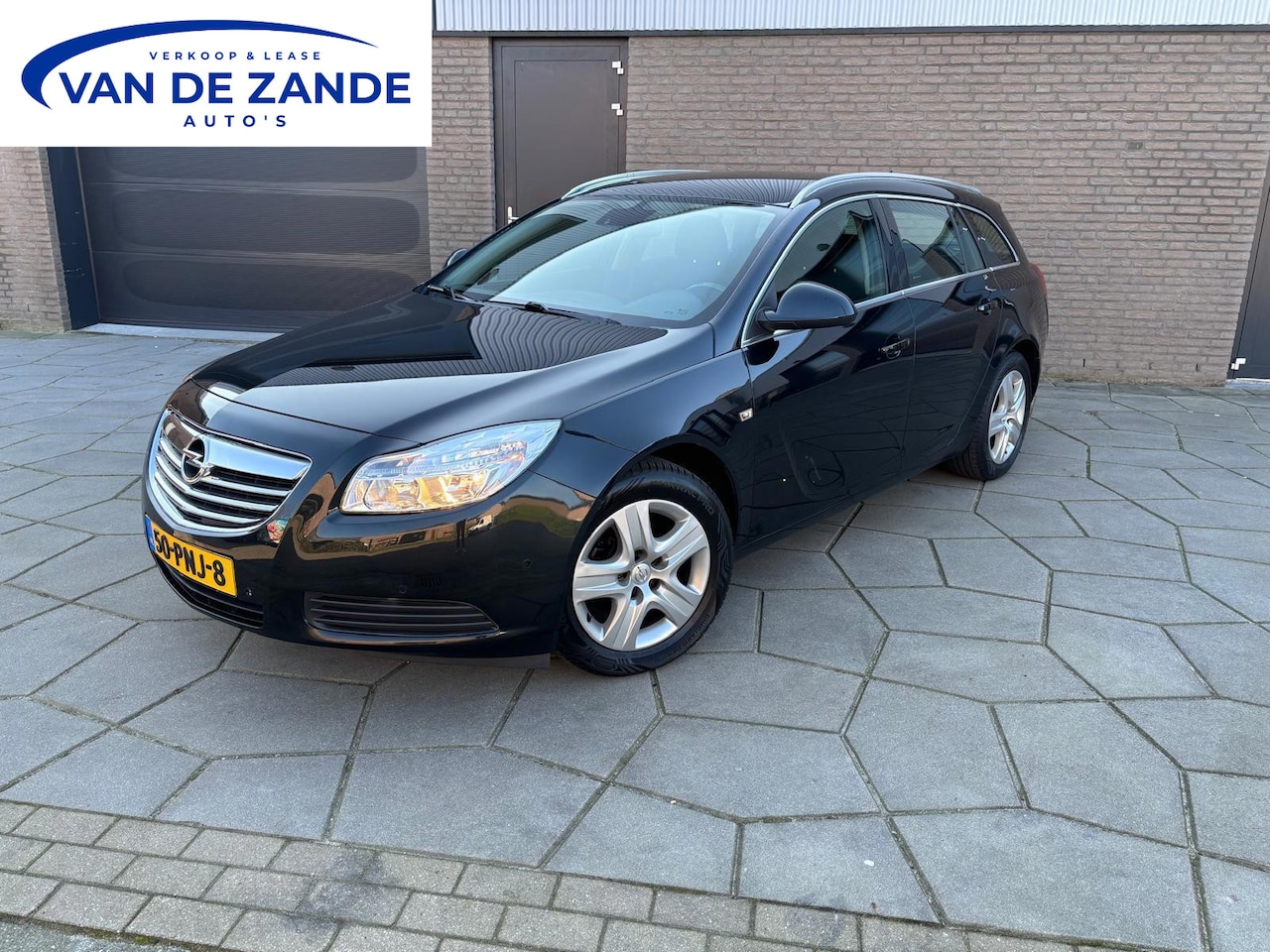 Opel Insignia - 1.8 Edition|Prachtige Station|Trekhaak| Dakrails|Park.sens. V+A |All-Season banden|best.st - AutoWereld.nl