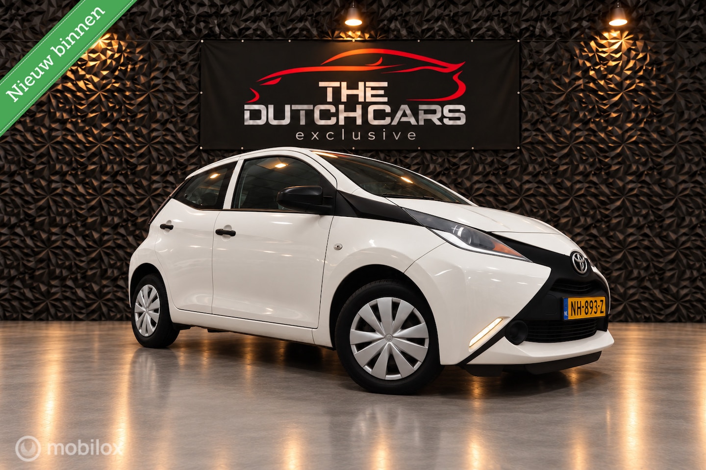 Toyota Aygo - 1.0 VVT-i x-now | Start&Stop | ESP | AC | Cruise - AutoWereld.nl