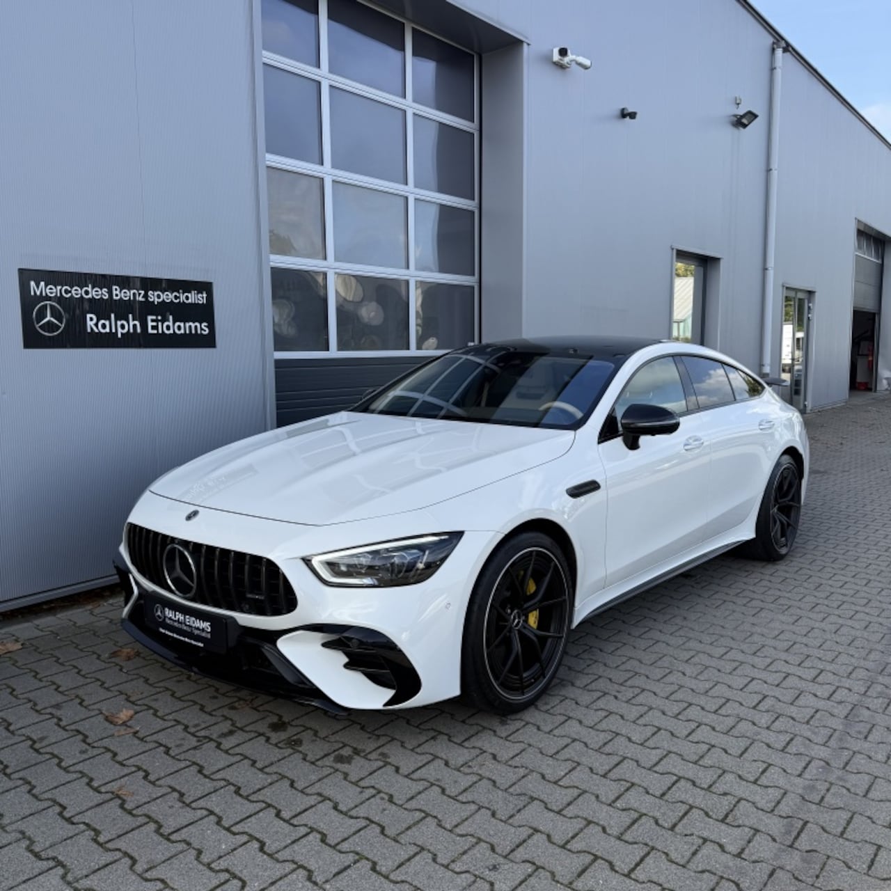 Mercedes-Benz AMG GT 4-Door Coupe - AMG 53 4MATIC+ Prem+ *FULLOPTION/PANO/CARPLAY/NAVI/CAMERA* - AutoWereld.nl