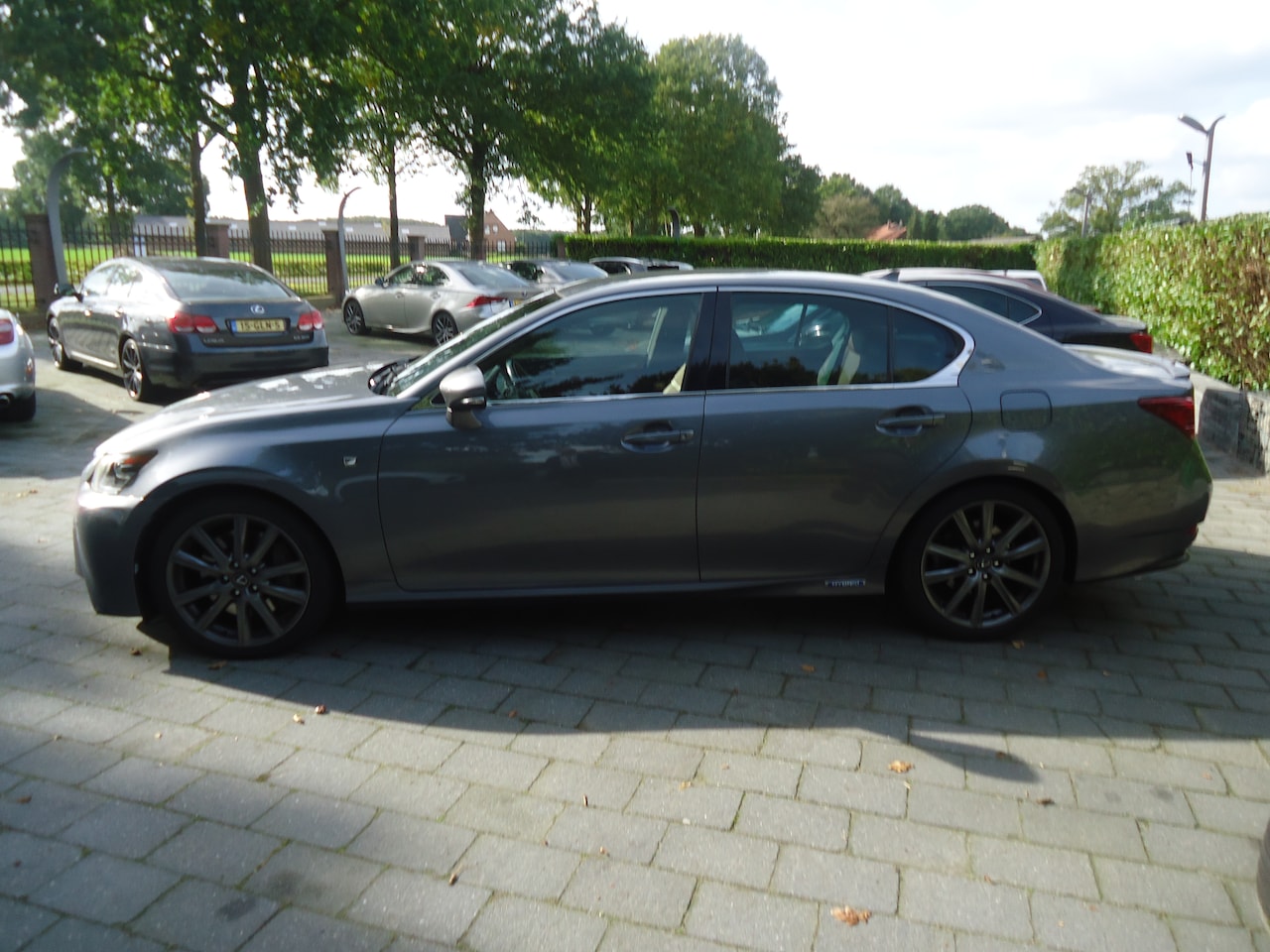 Lexus GS - 450h F Sport Line mark levinson en car play