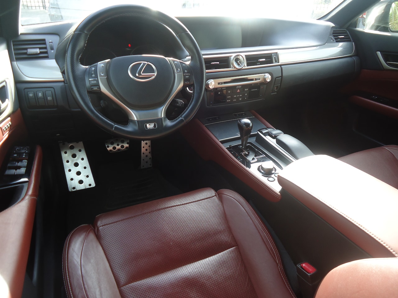 Lexus GS - 450h F Sport Line mark levinson en car play