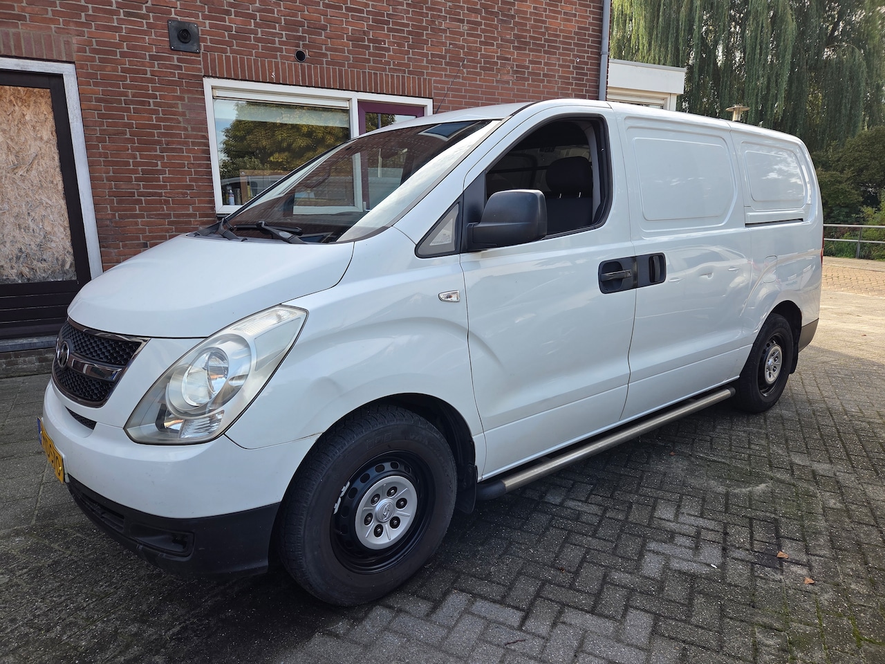 Hyundai H 300 - 2.5 CRDi Active WGT 116 - AutoWereld.nl