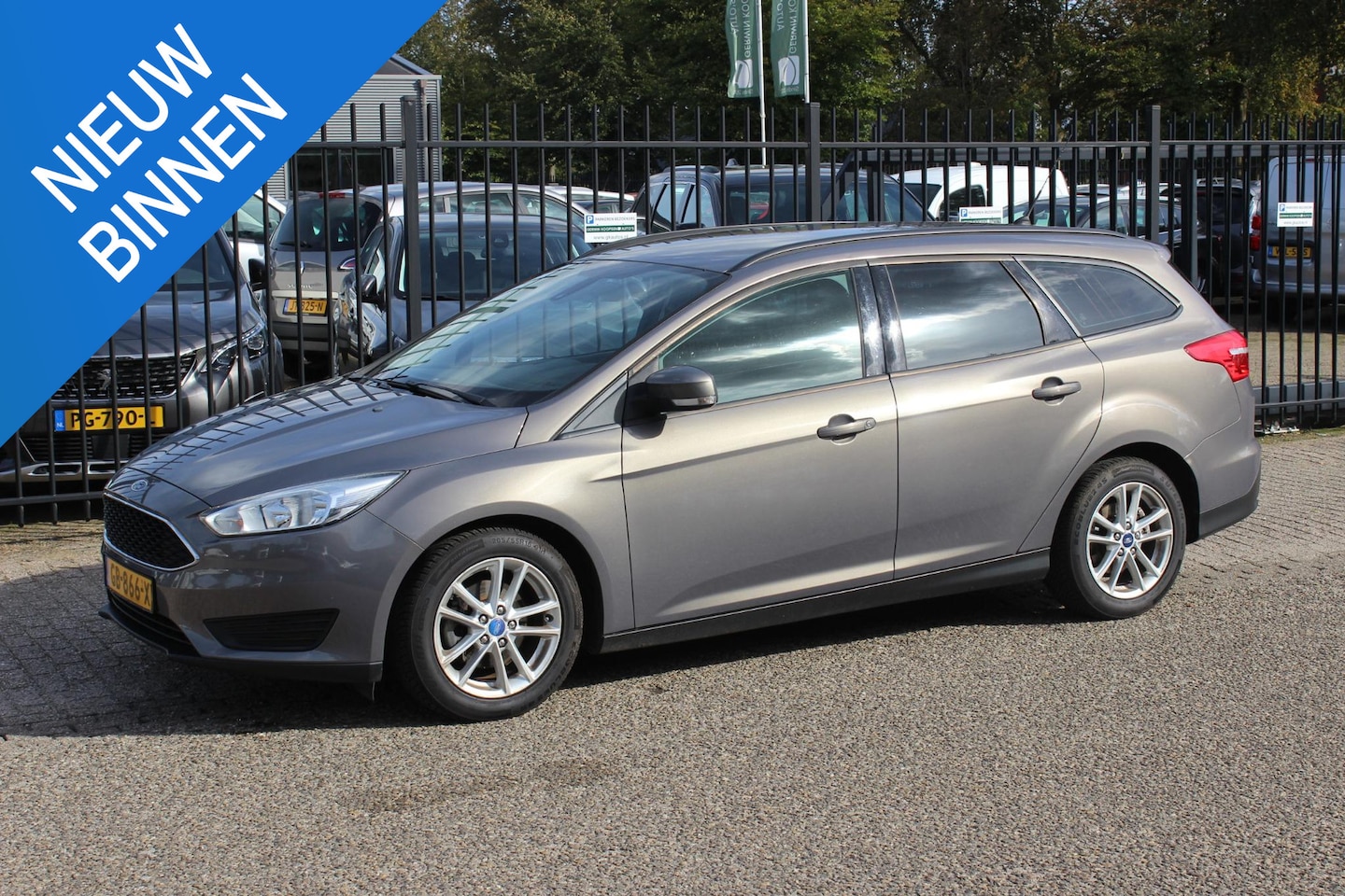 Ford Focus Wagon - 1.0 Trend Edition Riem vervangen! - AutoWereld.nl