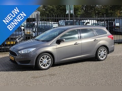 Ford Focus Wagon - 1.0 Trend Edition Riem vervangen