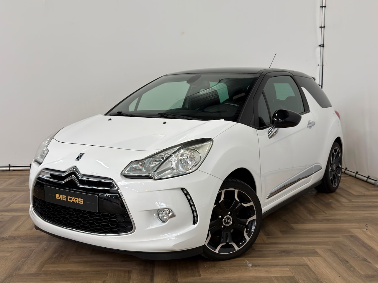 Citroën DS3 - 1.6 THP Sport Chic|CRUISE|AIRCO|NAVI|INRUIL MOGELIJK| - AutoWereld.nl