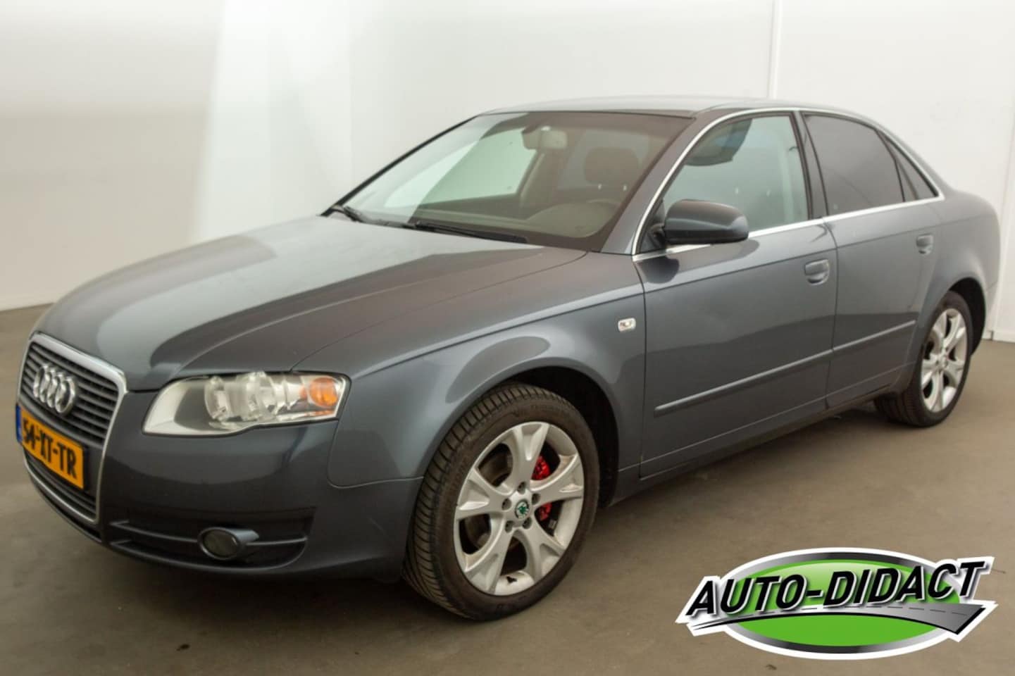 Audi A4 Limousine - 2.0 Automaat Clima Advance - AutoWereld.nl