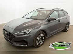 Hyundai i30 - I-30 1.5 Hybrid Automaat Navi Camera Clima
