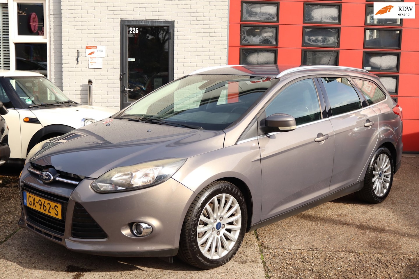 Ford Focus Wagon - 1.6 EcoBoost First Edition 1.6 EcoBoost First Edition , CLIMA , TREKHAAK, - AutoWereld.nl
